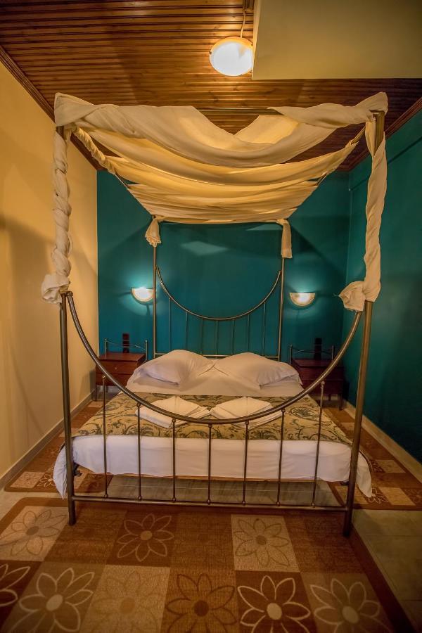 Kynthia Guesthouse 니오코리언 외부 사진