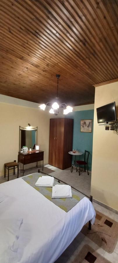 Kynthia Guesthouse 니오코리언 외부 사진